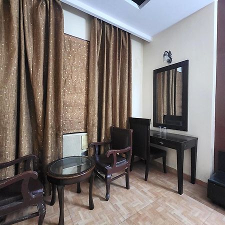Hotel Mid Town Delhi  Eksteriør billede