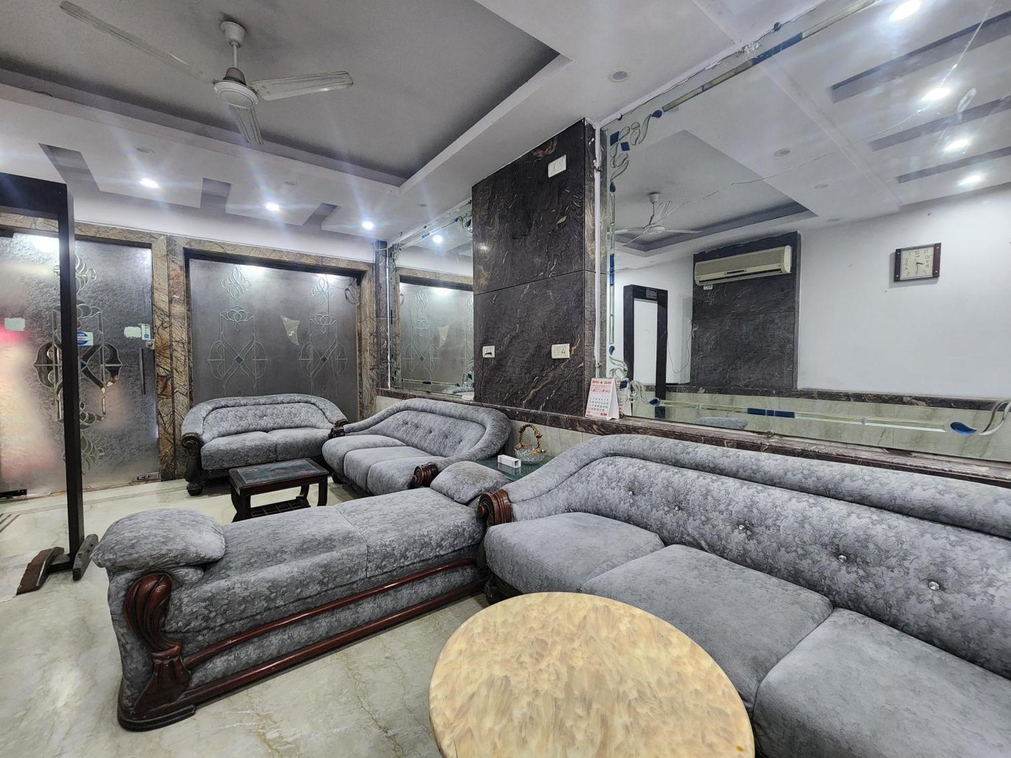 Hotel Mid Town Delhi  Eksteriør billede