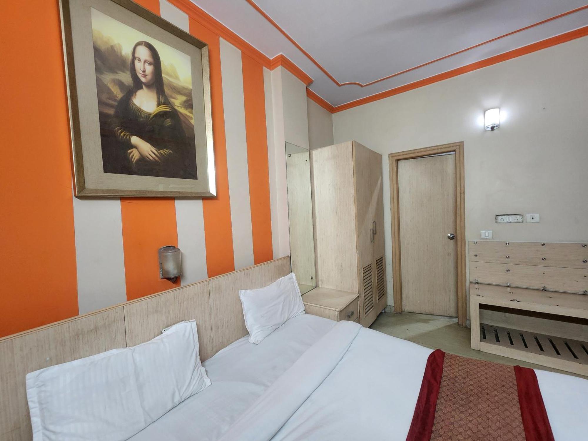 Hotel Mid Town Delhi  Eksteriør billede